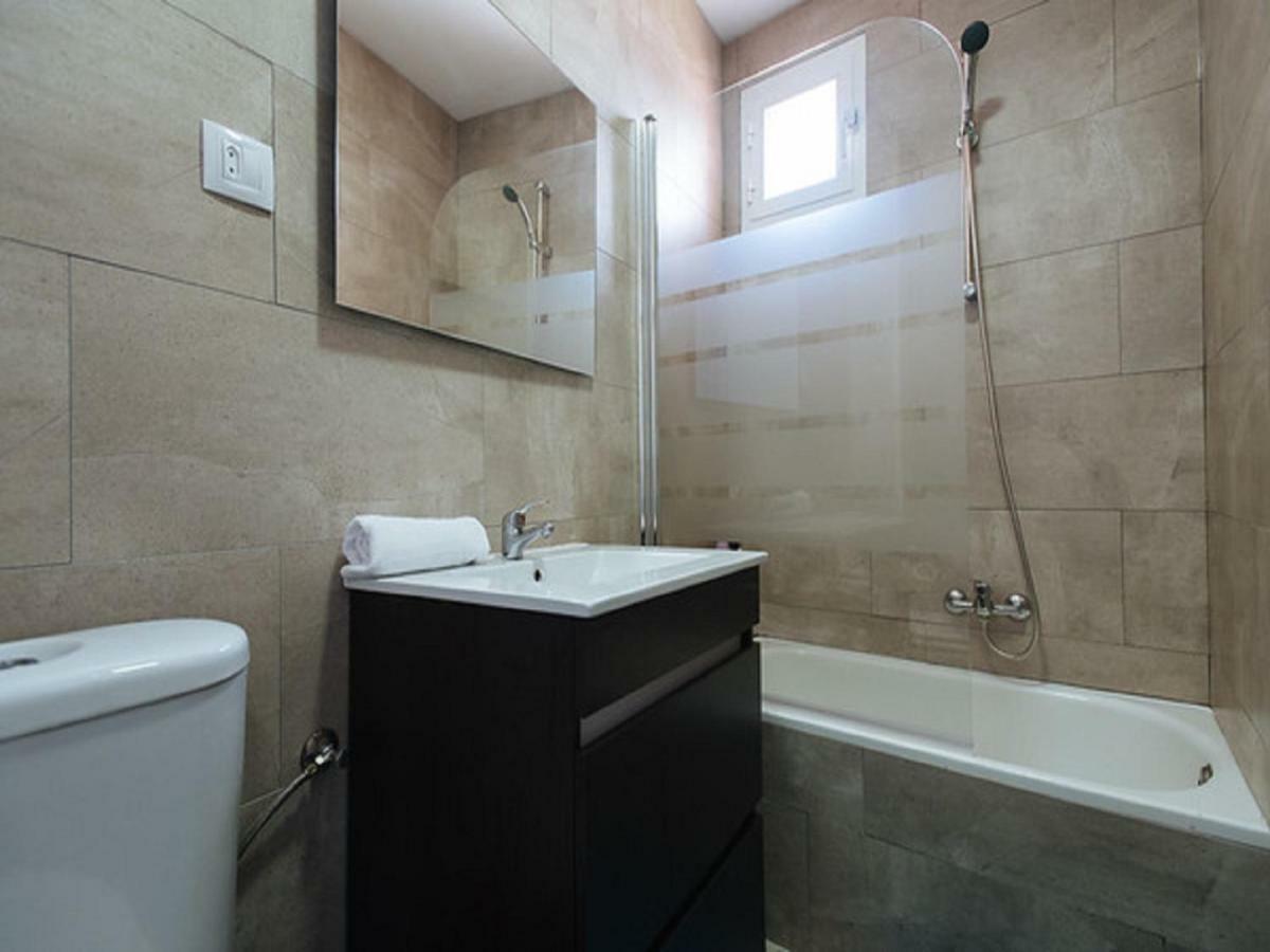 Divi Apartments Martinez Montanes Sevilla Eksteriør billede